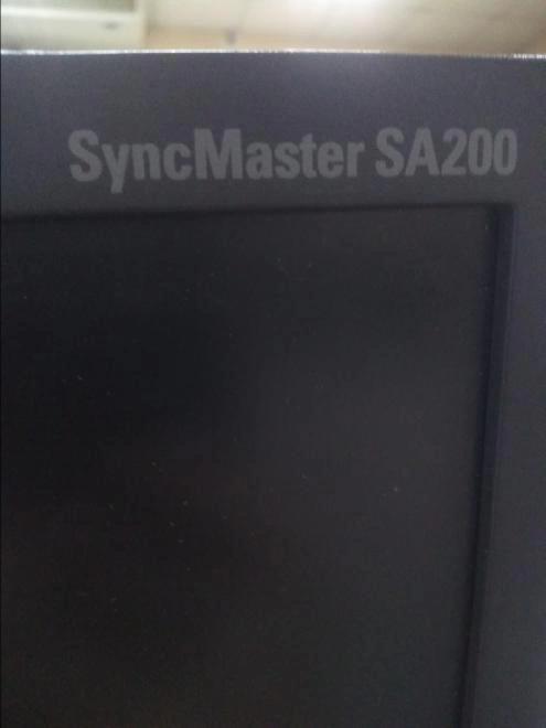 Монитор Samsung SynMaster SA200
