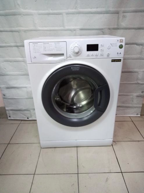 Стиральная машина HOTPOINT MVSB 625