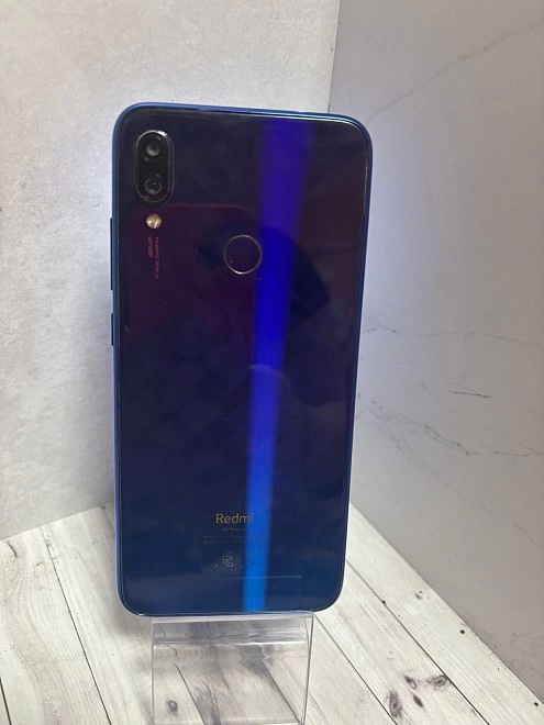 Смартфон Xiaomi Redmi 7 3/32Gb