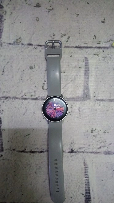 Часы наручные Samsung Galaxy Watch Active2