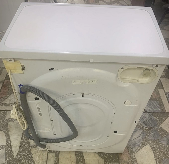 Стиральная машина Indesit WISXE10 (CSI)