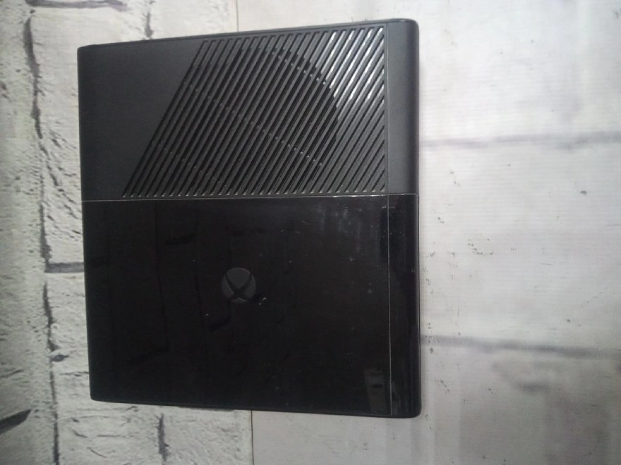 Игровая приставка X-Box 360  Xbox 500 Gb