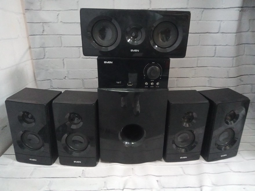 Акустическая система 5.1 SVEN HT-210