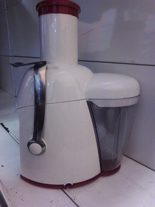 Соковыжималка MOULINEX  ju400x