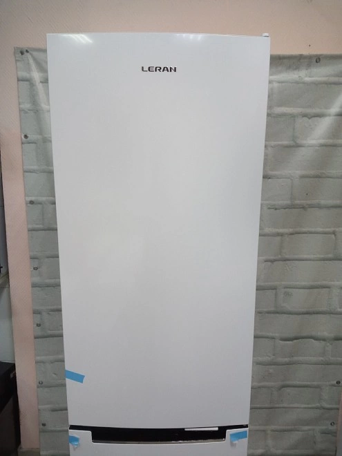 Холодильник Leran CBF177W