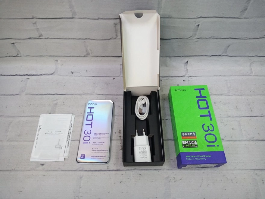 Смартфон Infinix HOT 30i