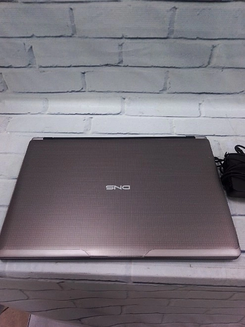Ноутбук DNS i5-4200M 2.5ГГц/4Гб/500Гб/Intel HD Graphics 4600