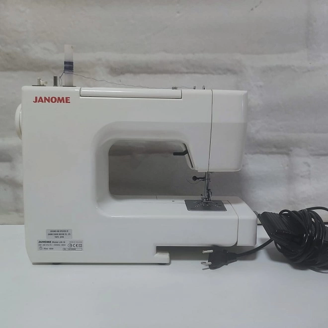 Швейная машина Janome LW-10