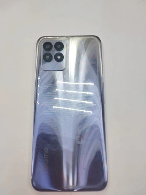 Смартфон Realme 8i