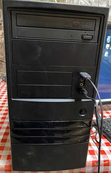Системный блок нет марки Intel Core i3-2100/8Гб/GeForce GT 630