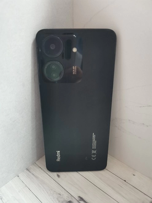Смартфон Redmi 13c 4/128