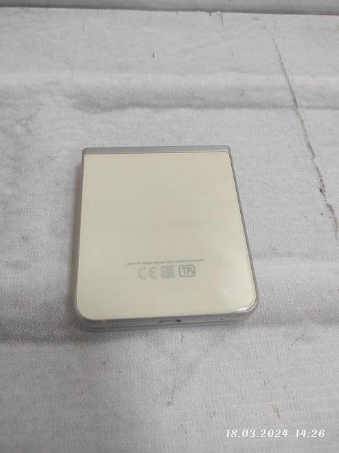 Смартфон Samsung Galaxy Z Flip 3 5G 8/256Gb
