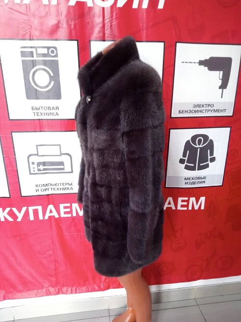 Шуба средней длинны, цельная  44 р-р