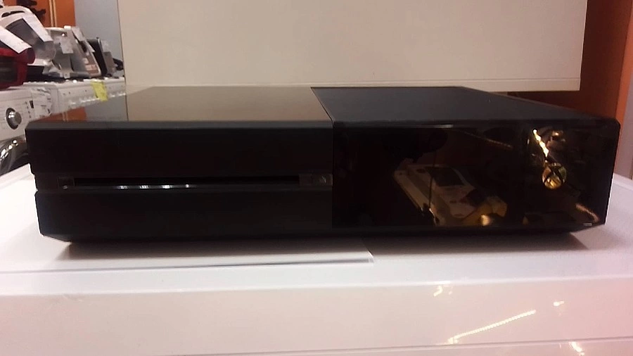 Игровая приставка Microsoft 1540, DDR3-8гб, 500Гб