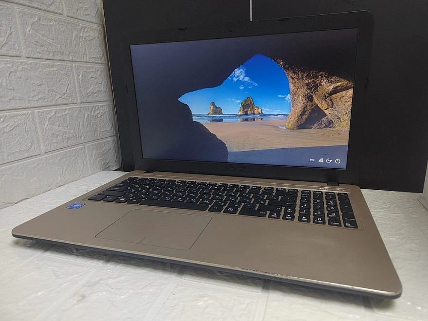 Ноутбук Asus CeleronN4000/1.1GHz/HDD512/ram4/UHD600
