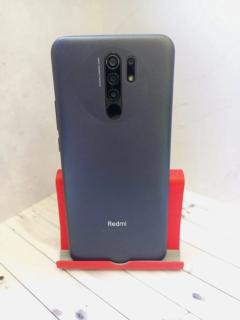 Смартфон Xiaomi Redmi 9 3/32 ГБ