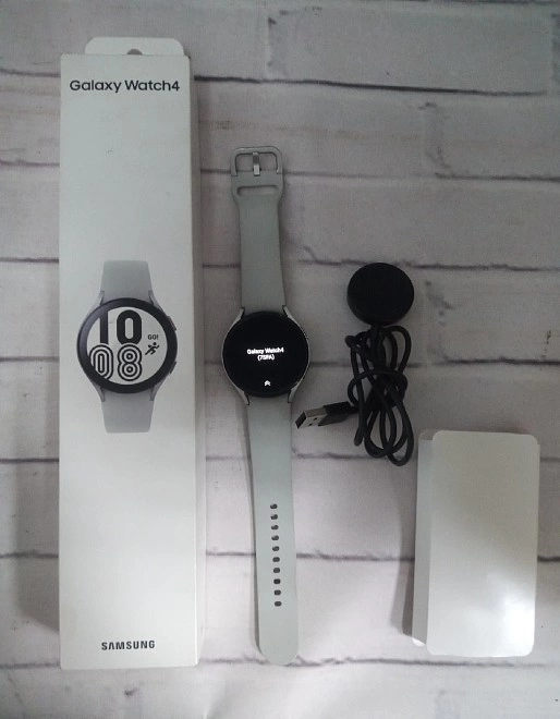 SMART Часы Samsung Galaxy Watch4 44 mm (SM-R870NZKACIS)