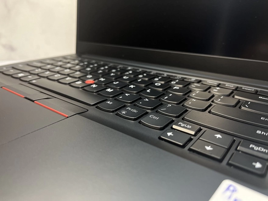 Ноутбук Lenovo Ryzen 5 4500U 2.0GHz/16Gb озу/SSD 512Gb/Radeon(TM)