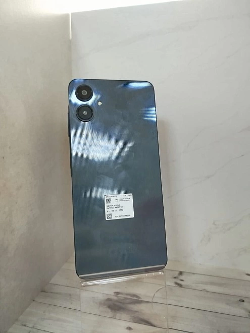 Смартфон Samsung Galaxy A06 128 ГБ черный