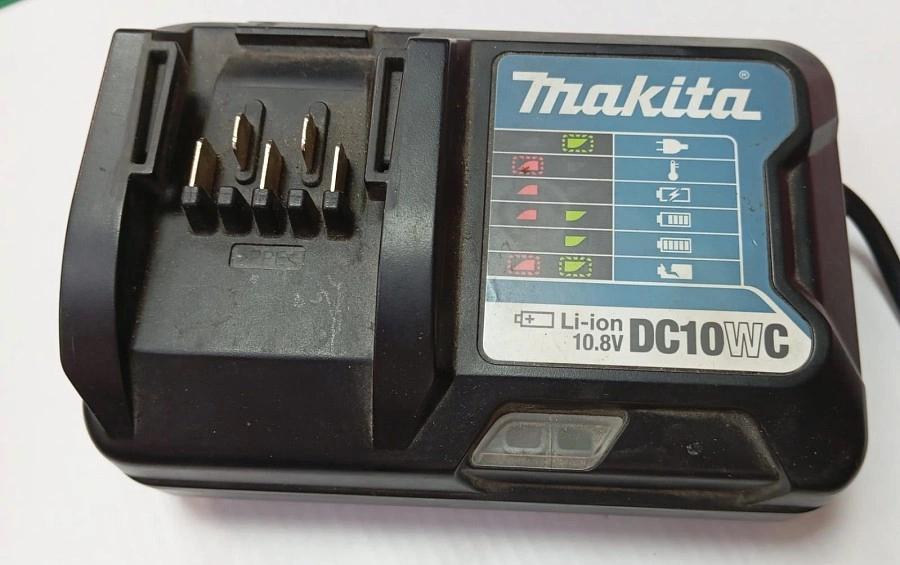 Шуруповерт Makita DF331D