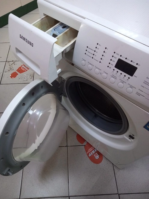 Стиральная машина Samsung WF0500NYW