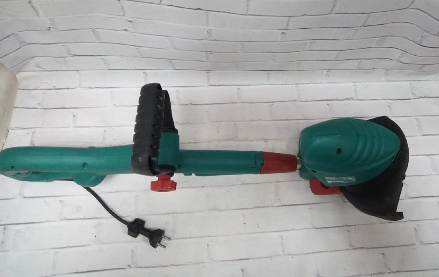 Триммер электрический Bosch ART 23 CombiTrim