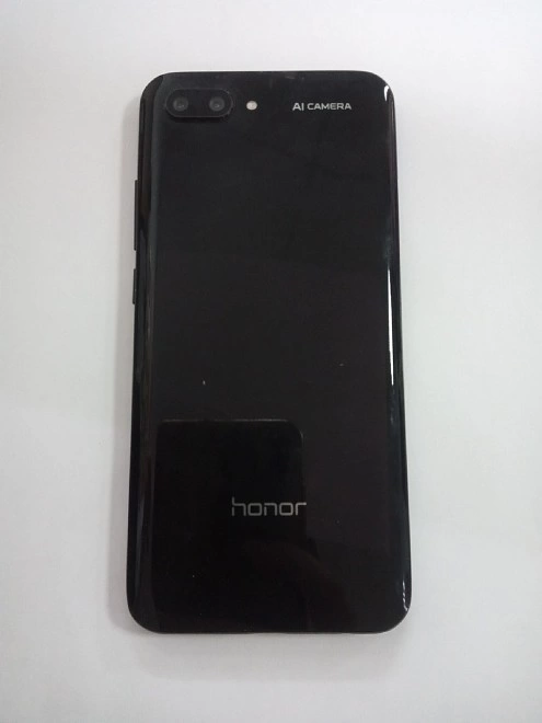 Смартфон Honor 10