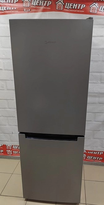 Холодильник Indesit DS 4160 G