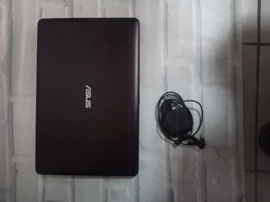 Ноутбук Asus lntel(R) Celeron(R) CRU N3060 1.60GNz