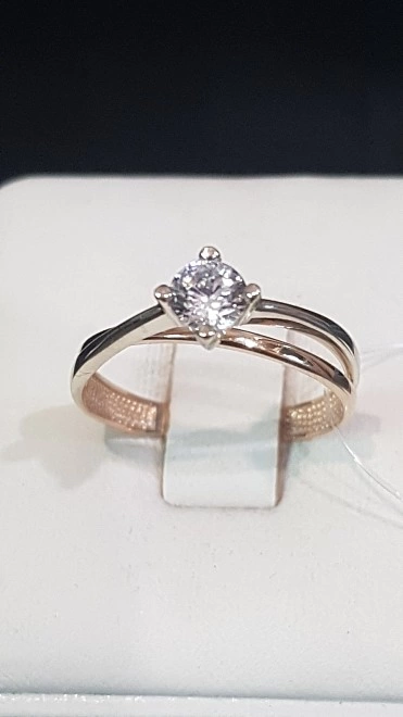 Кольцо золотое с камнями  585пр 18,5р-р 2,07гр ФМ