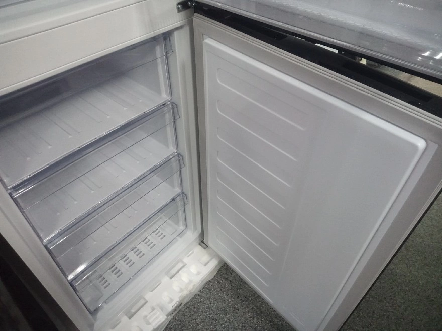 Холодильник Beko B1RCSK332G
