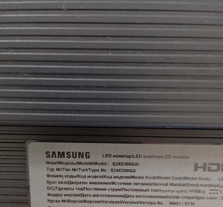 Монитор Samsung S3 S30GD S24D300GAI