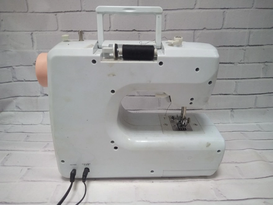 Швейная машина Dexp SM-1600H