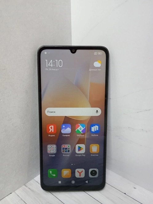 Смартфон Redmi 13C NFC 8/256