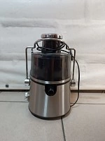 Соковыжималка Vitek VT-3657 ST