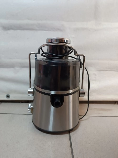 Соковыжималка Vitek VT-3657 ST