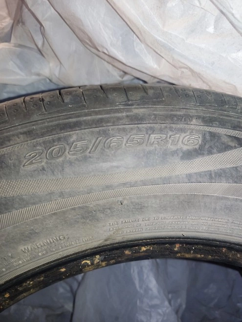 Комплект колес NEXEN CP672 205/65R16 95H,бывшее в употреблении