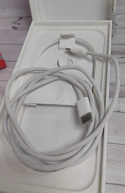 Смартфон Apple iPhone 16 128gb