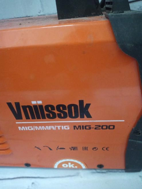 Сварочный аппарат VNIISSOK MIG-200