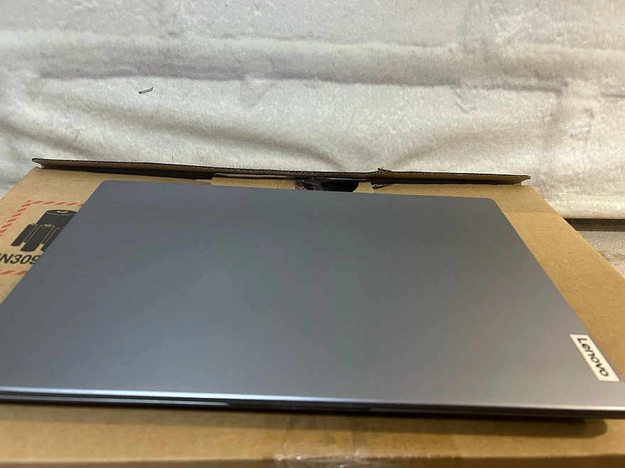 Ноутбук Lenovo V15 G4 AMN