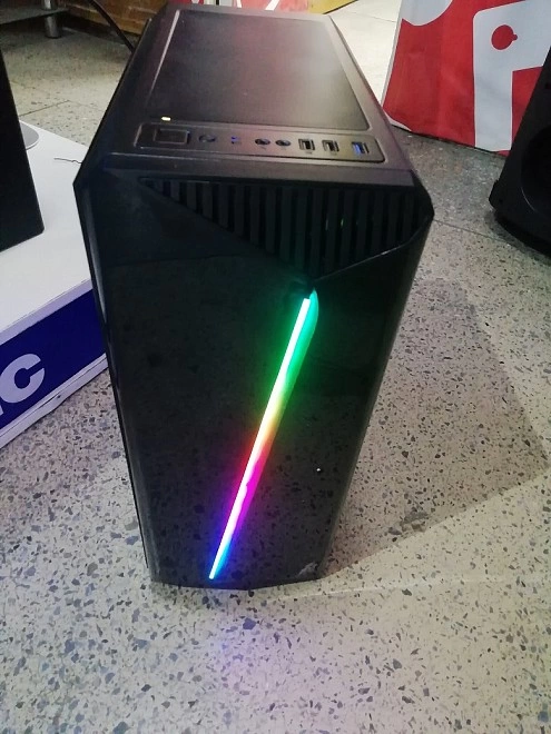 Системный блок  FX 4100 3.2GHz/8GB/320GB+120SSD/X1300