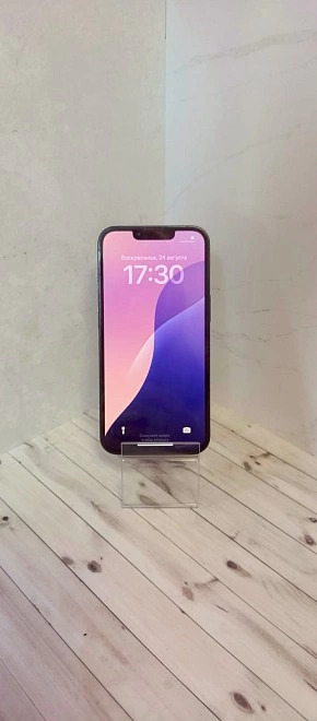 Смартфон Apple 13