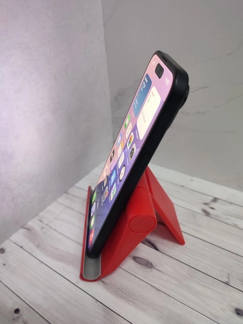 Смартфон Apple iPhone 15 6/128Gb