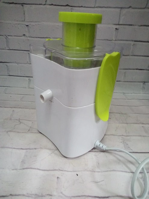 Соковыжималка Scarlett SC-JE50P01