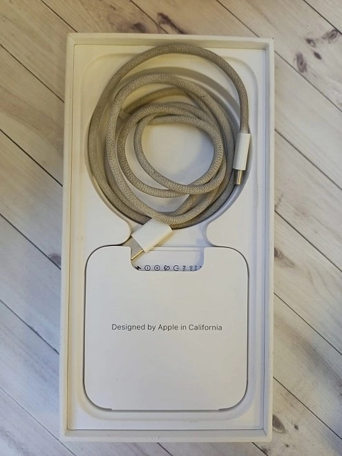 Смартфон Apple iPhone 15 128гб