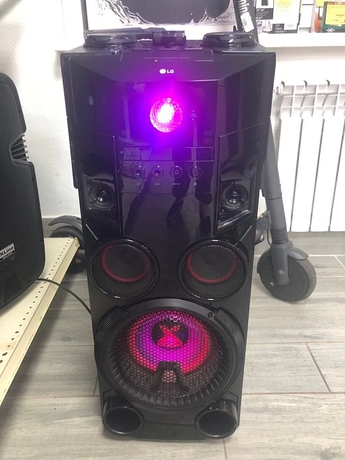 Акустическая система 1.0 LG XBOOM OM7560
