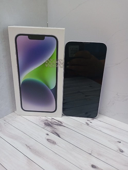 Смартфон Apple  iPhone 14 256 ГБ