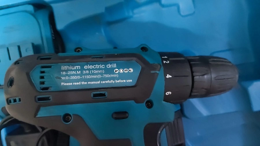 Шуруповерт Makita electric drill
