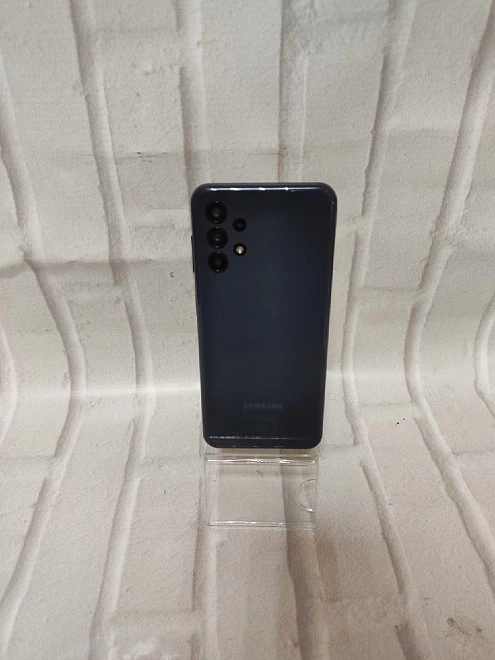 Смартфон Samsung Galaxy A13 64 ГБ черный