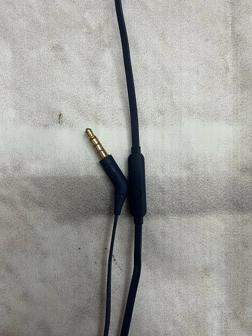 Наушники JBL Tune 670NC